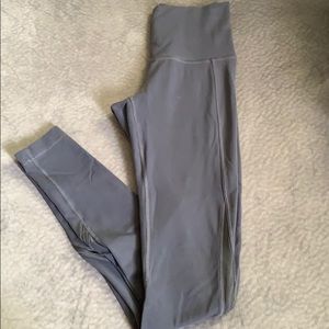 Grey Lululemon yoga leggings